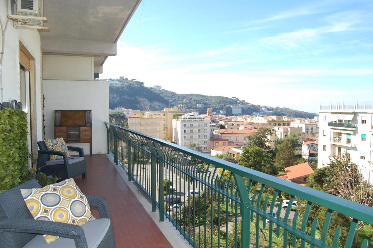 La Reginella Apartment Sorrente Extérieur photo